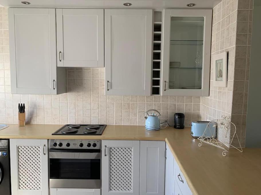 Your Own Space In The Leafy Cape *